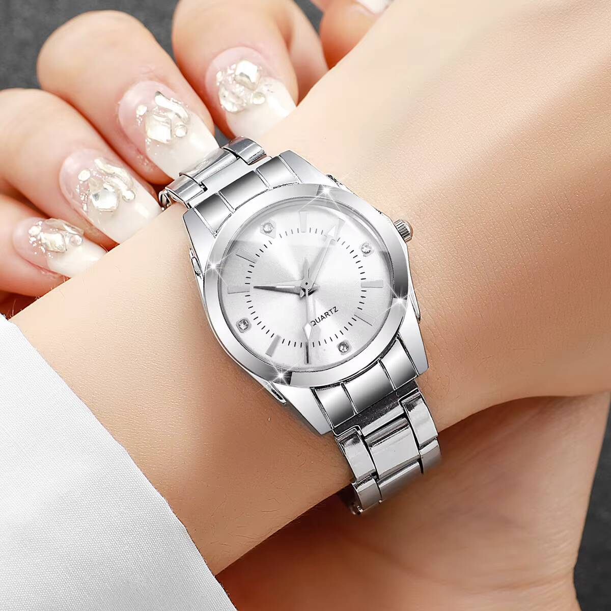 Luxury Rhinestone Women Watche - огляд і ціна Luxury Watch Female